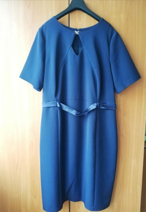 Дамска рокля (тъмно синя)