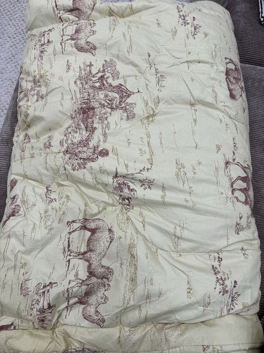 Продам новые одеяла 2шт