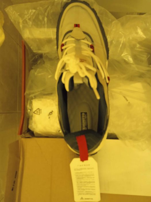 Новые Кроссовки Humtto