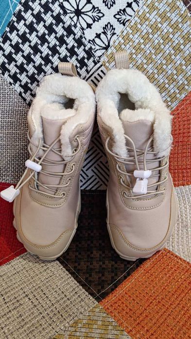 Нови детски зимни боти/обувки р-р 34