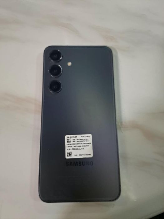 Samsung S24 в хорошем состоянии