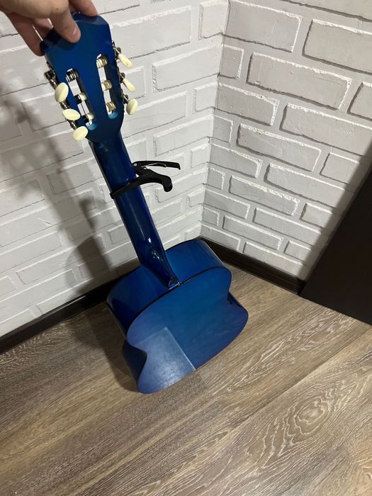 Акустическая гитара чехол в подарок