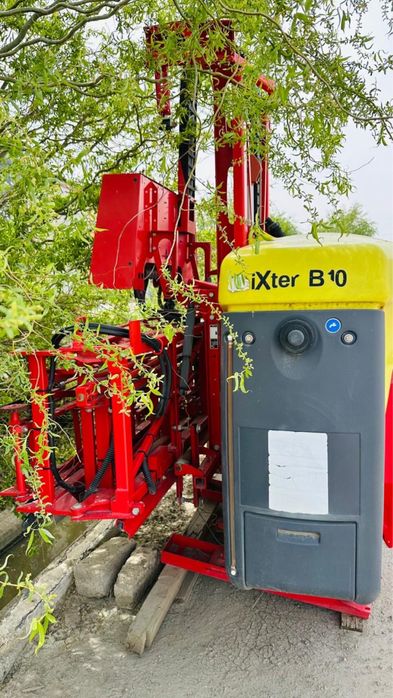 Опрыскиватель Kverneland iXTER B10 (торг)