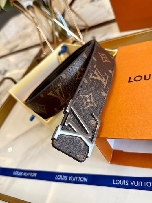 Колани различни модели