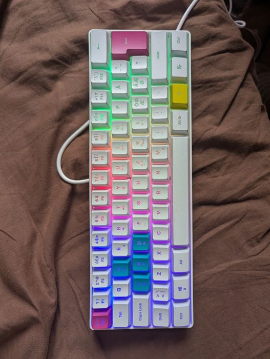 Tastatură compactă Exe Imp cu Iluminare RGB