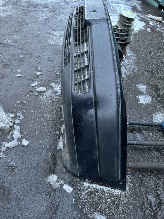 Передний бампер Ауди С4