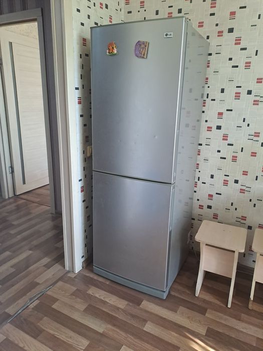 Продам холодильник 50тыс