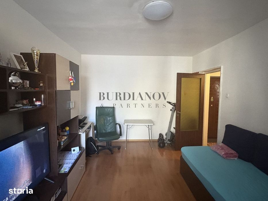 Apartament cu 3 camere - Centrala termica - Rahova - Calea Ferentari 8