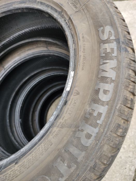 Vând Set Cauciucuri 215/65/17 Semperit M+S Import recent Germania