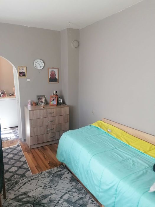 Самостоятелна къща със собствен двор Владиславово- Ментешето-Касабова