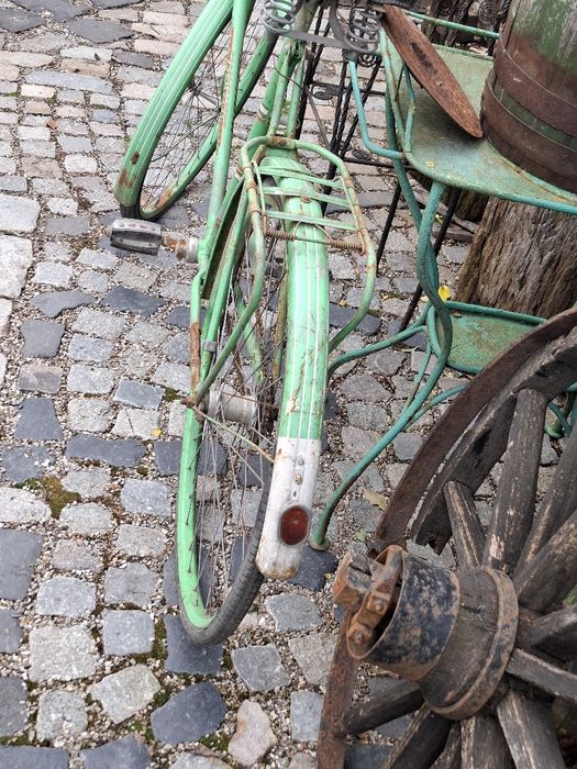 Bicicletă veche Tohan, anul 1980