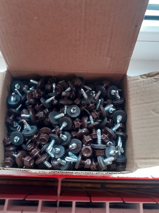 tabla cutata vopsita