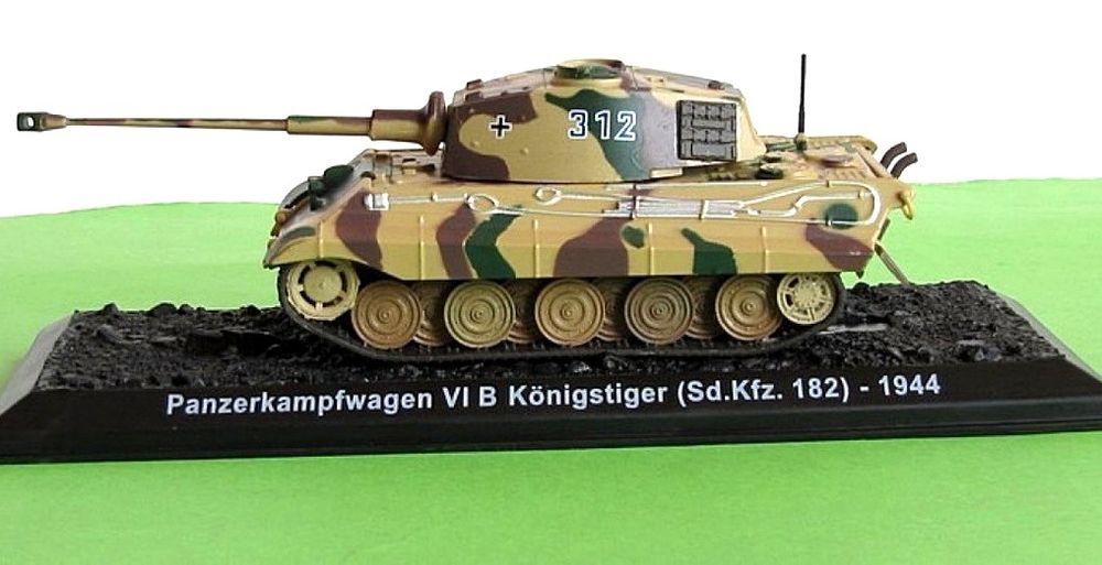 Colectie Machete Militare (23bucati) Scara 1:72 Fabricate de Amercom