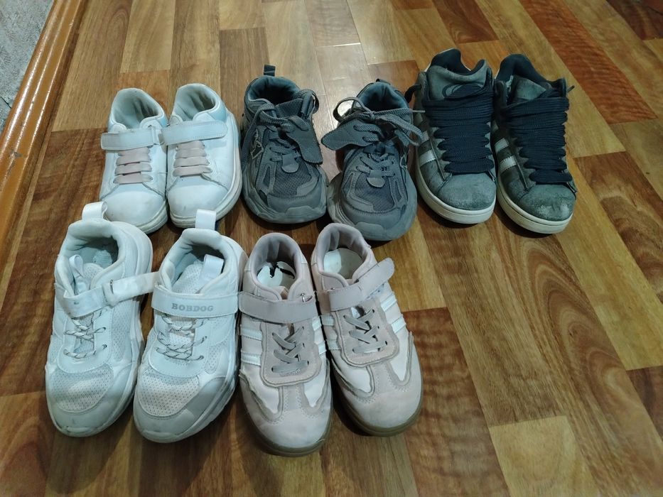 Отдам даром детскую обуыь