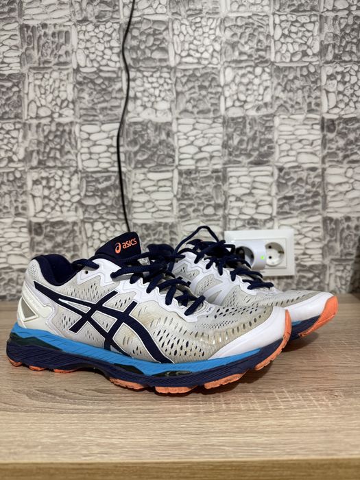 asics gel-kayano 23