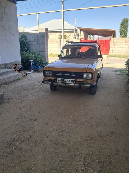 Продам автомобиль Москвич 2140