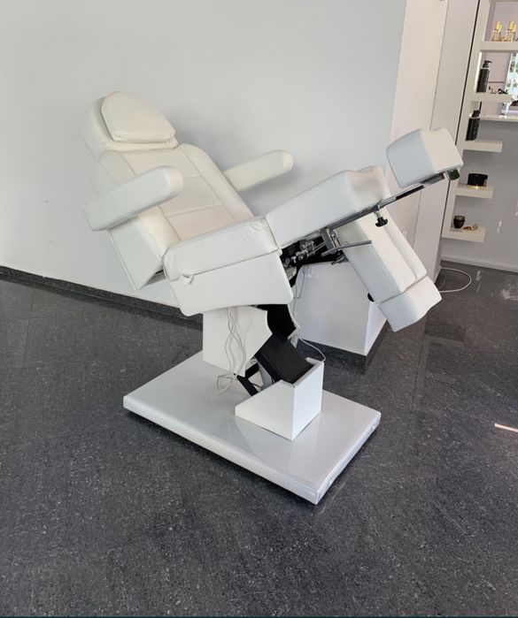Електрически столове за педикюр с 3 мотора – НОВИ