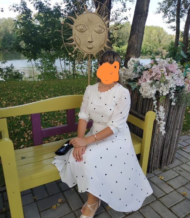 Продам платье 48 размер