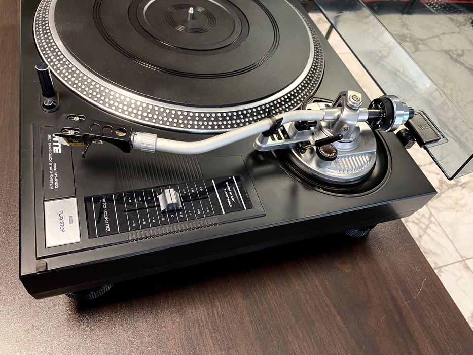 Качествен грамофон с доза Stanton