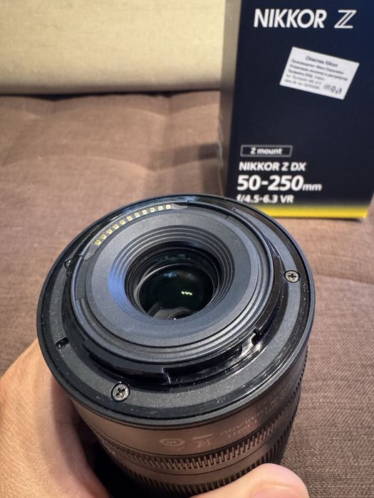Продавам обектив Nikon Nikkor Z DX 50-250