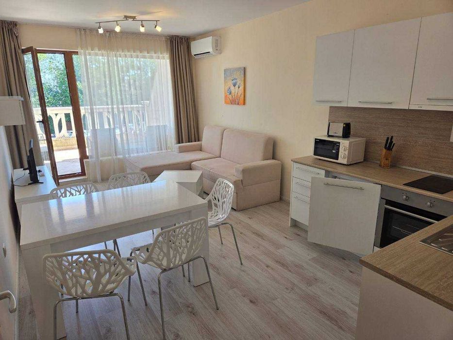 Тристаен под наем с морска гледка в Varna South Bay , кв. Аспарухово