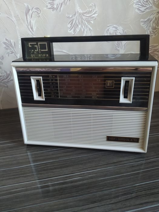 Радиоприемники из СССР