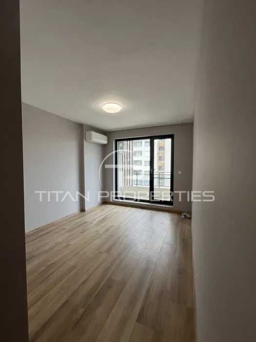 Тристаен апартамент Христо Смирненски