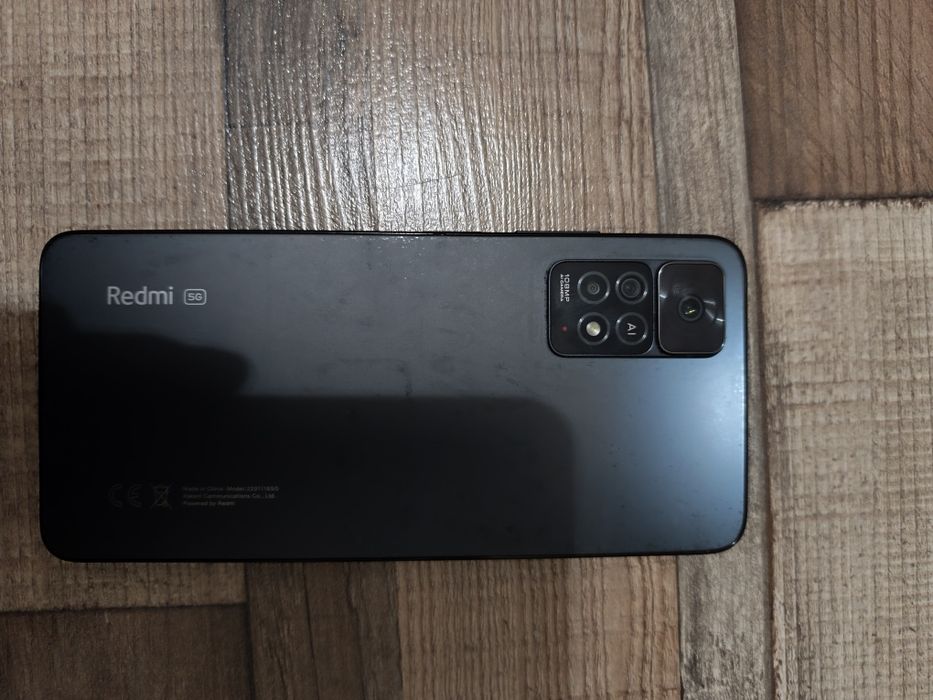 Vând telefon Xiaomi Redmi Note 11 Pro 5G 128GB