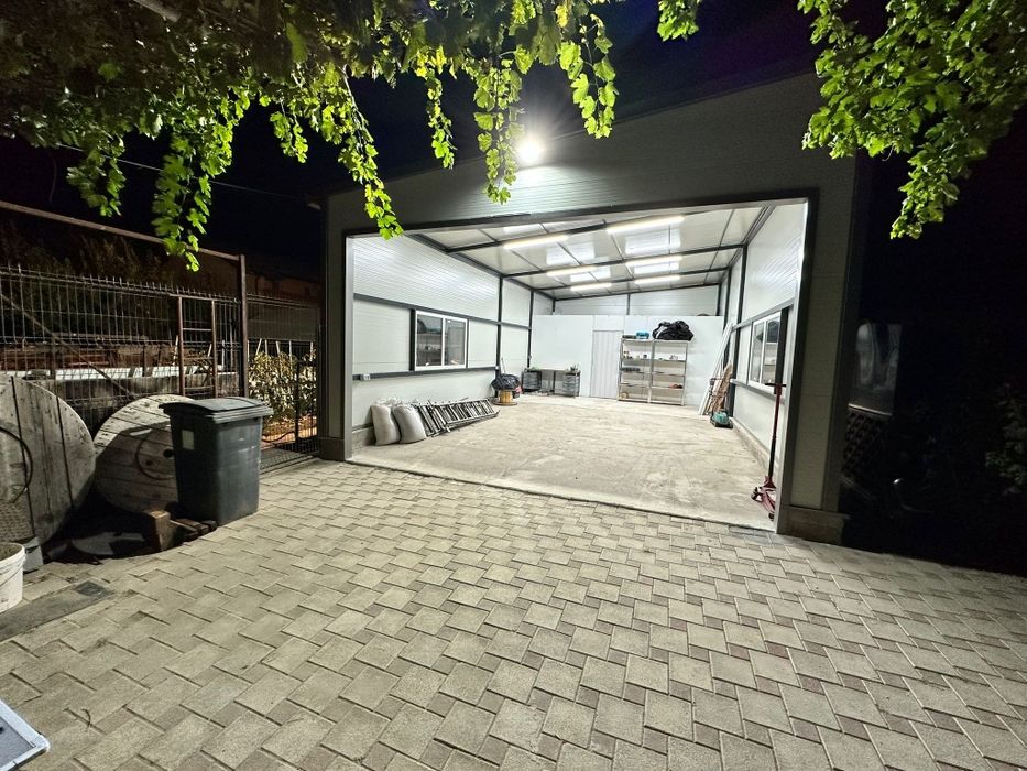 Executam montaj structura metalica si panouri sandwich