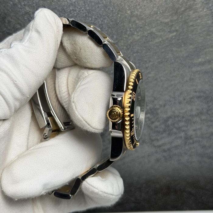 Часовник Rolex Submariner