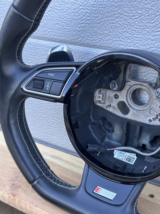 Скосен волан AUDI SQ5 S4 S5 8R0419091AG