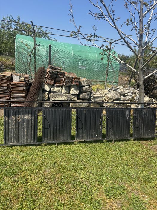 Железен Парапет