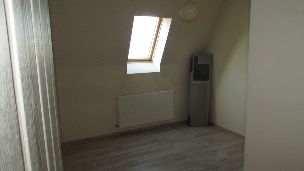 Apartament 3 camere decomandat, boxă, loc de parcare-zona Zăvoi Deva