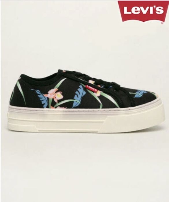 Оригинални кецове Levi’s