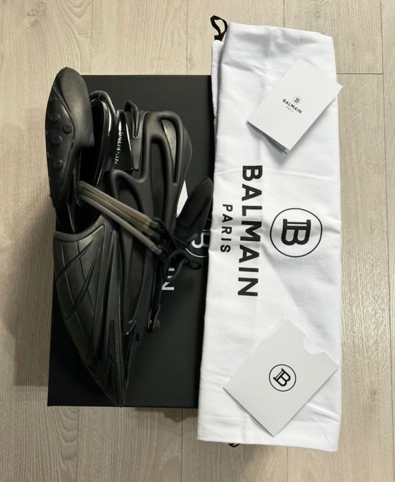 Adidasi balmain unicorn