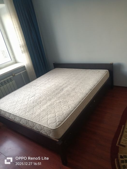 Спальный кровать