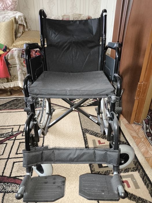 Инвалидное кресло