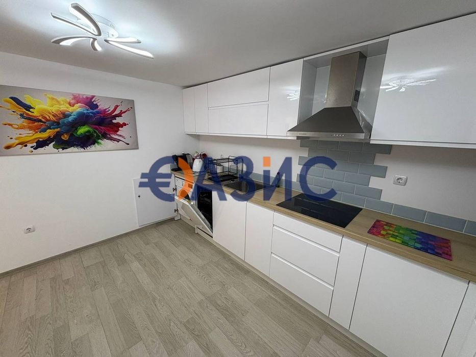 Продава се Тристаен апартамент в Свети Влас - 83 кв.м за 1507 €/кв.м - Снимка #13