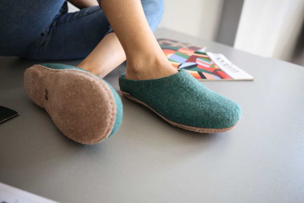 Войлочные тапочки