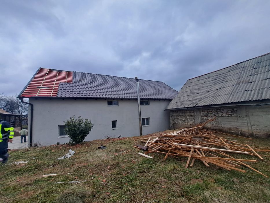 Oferim servicii complete de montaj acoperișuri pentru case noi sau renovări totale, începând cu consultanță gratuită și evaluare detaliată la fața loc