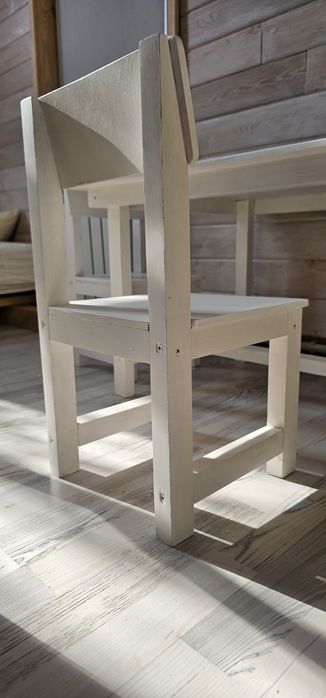 Детский стол и стулья