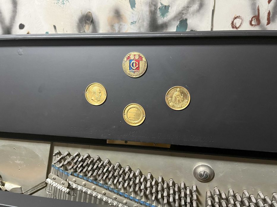 Продается Пианино антикварная Стробл (Штробл) 19 век