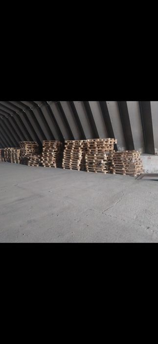 Палеты по 1800тг новые.