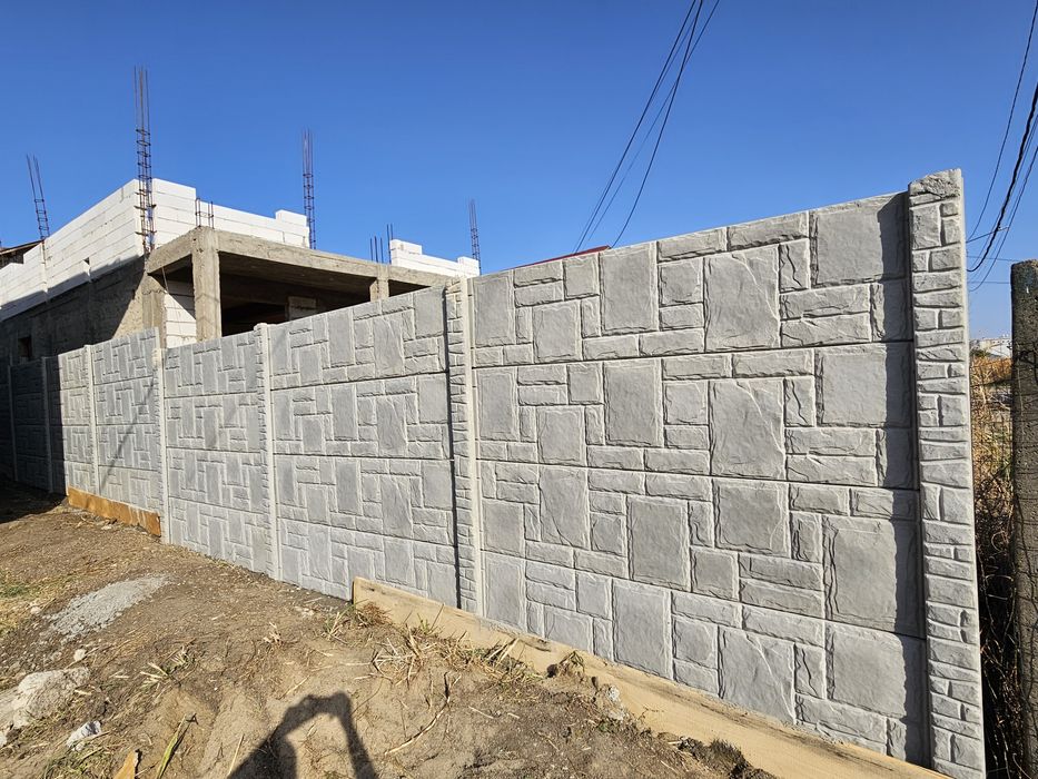 Placi, stâlpi, gard beton