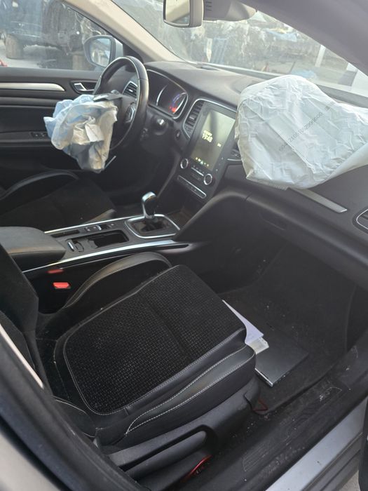 Dezmembrez Renault Megane 4