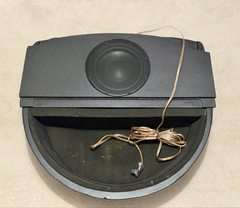 Subwoofer custom / inlocuire roata de rezerva / dif. Peerless 180W RMS