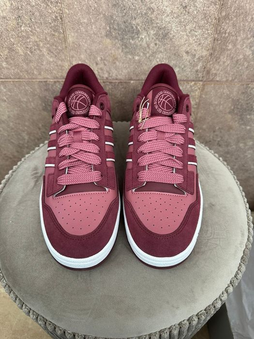 Adidasi  Adidas  Court Low noi la cutie , nr 43!
