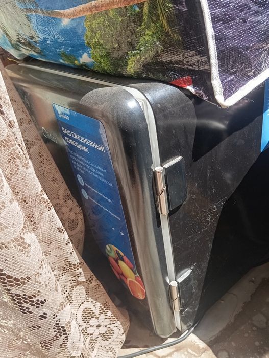 холодильник-мини бар