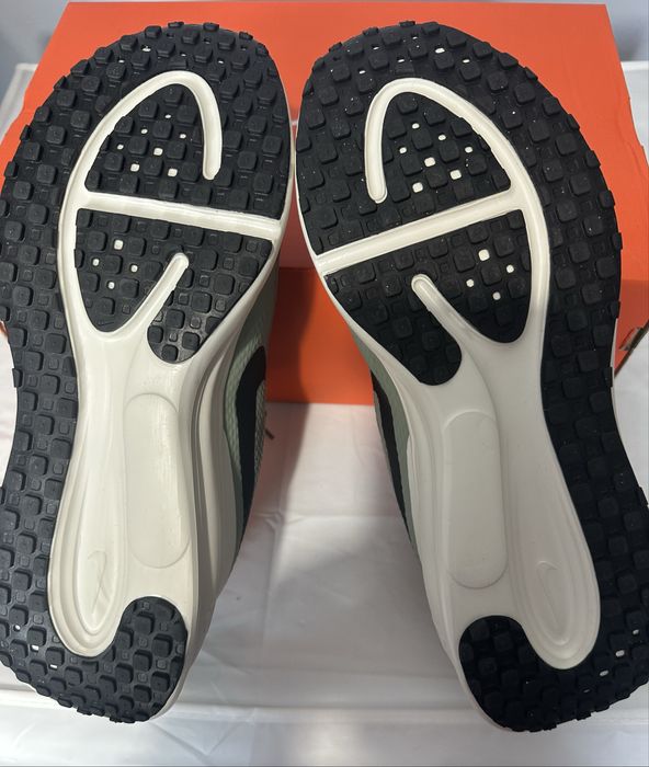 Мъжки маратонки nike нови 43 номер