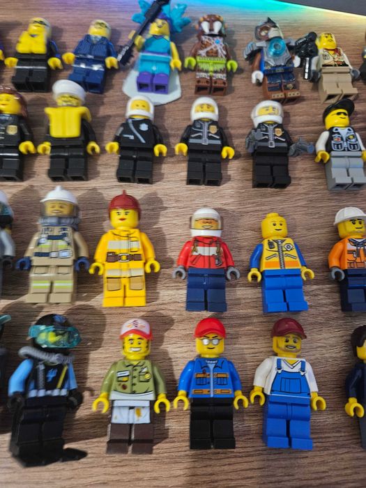 Голяма колекция от фигурки Лего/Lego